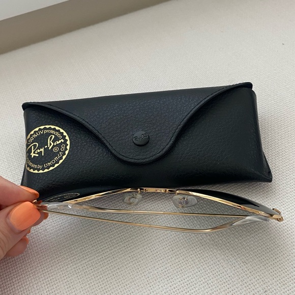 Ray-Ban Aviator Classic - Green Classic Lenses & Gold Frame - Picture 6 of 7